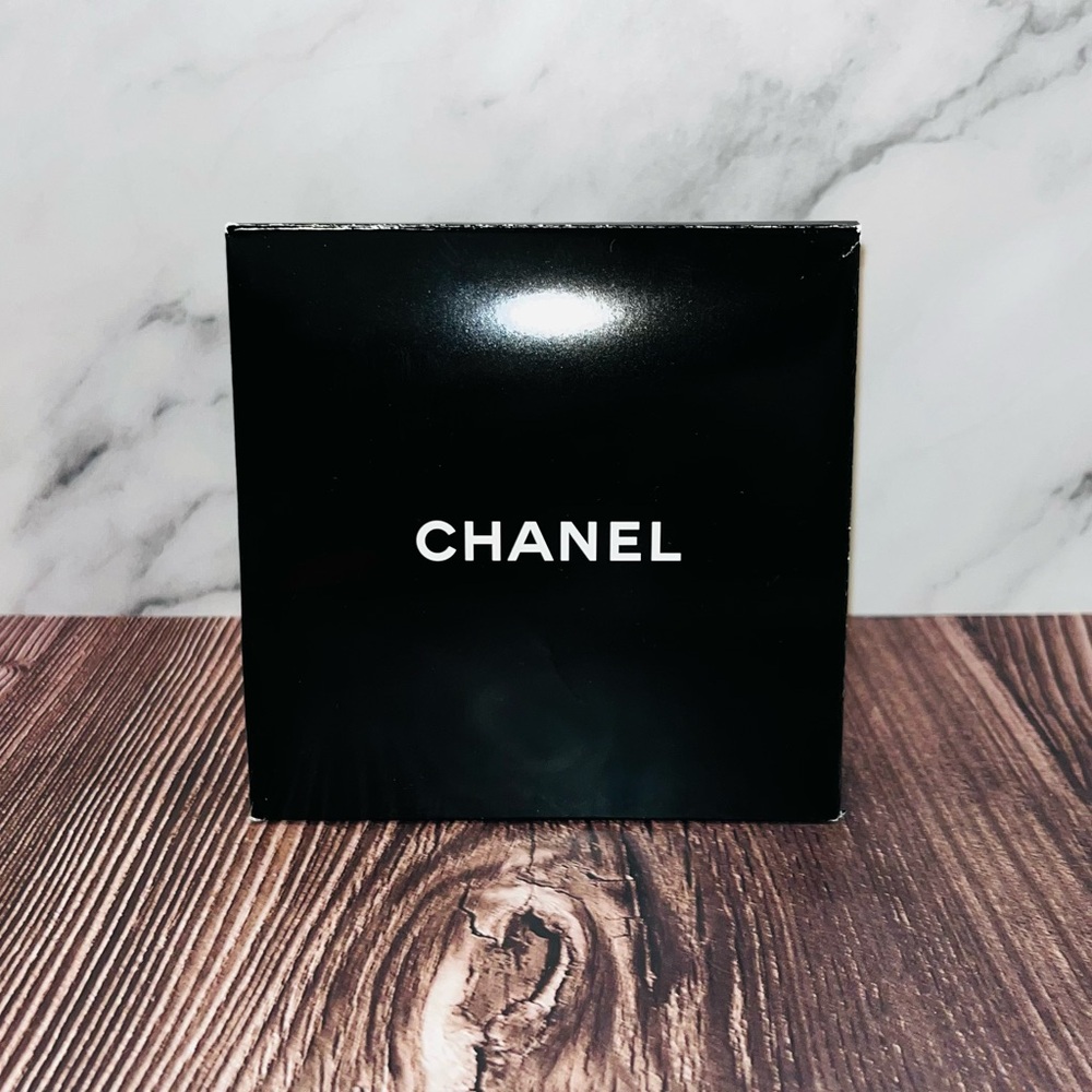 ✨ CHANEL Star & CC Charm Pendant — A Little Piece of Parisian Magic